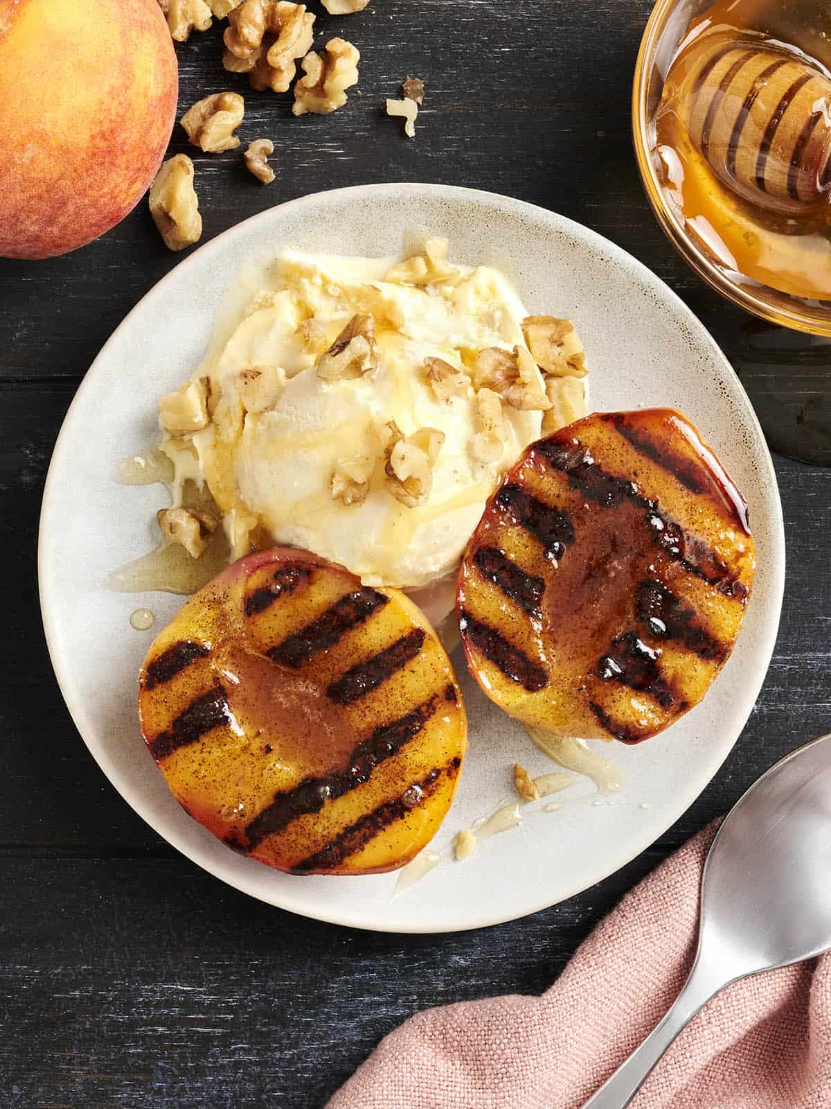 Grilled Peaches and Cream
